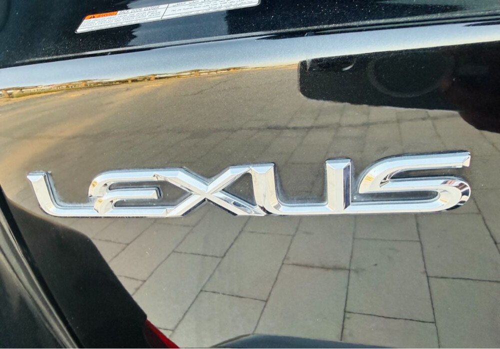 Lexus LX570  2019 S Black Edition  - 15