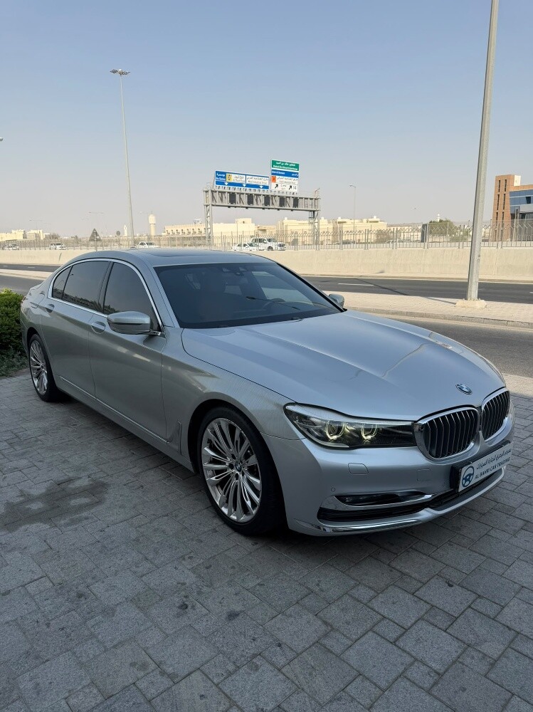 بي ام دبليو ٧٣٠ - 2