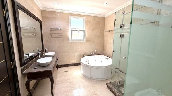PREMIUM LARGE 6BR VILLA - 14