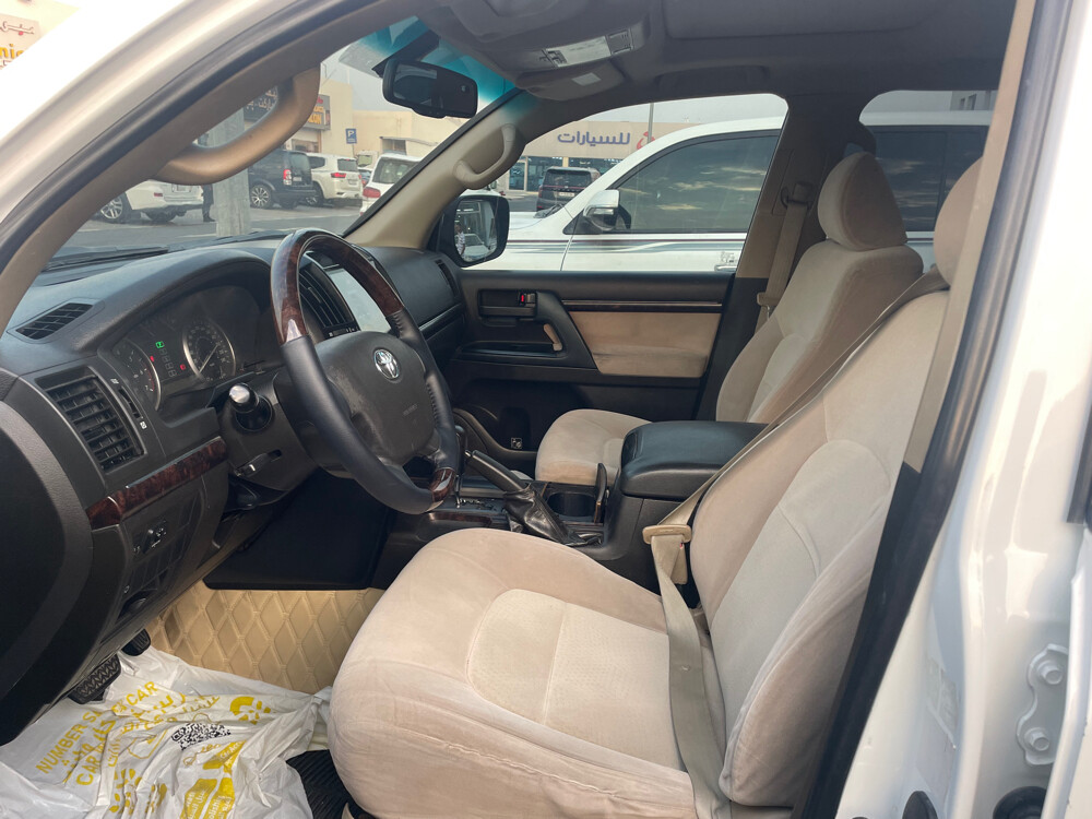 GXR V8 2010 - 3
