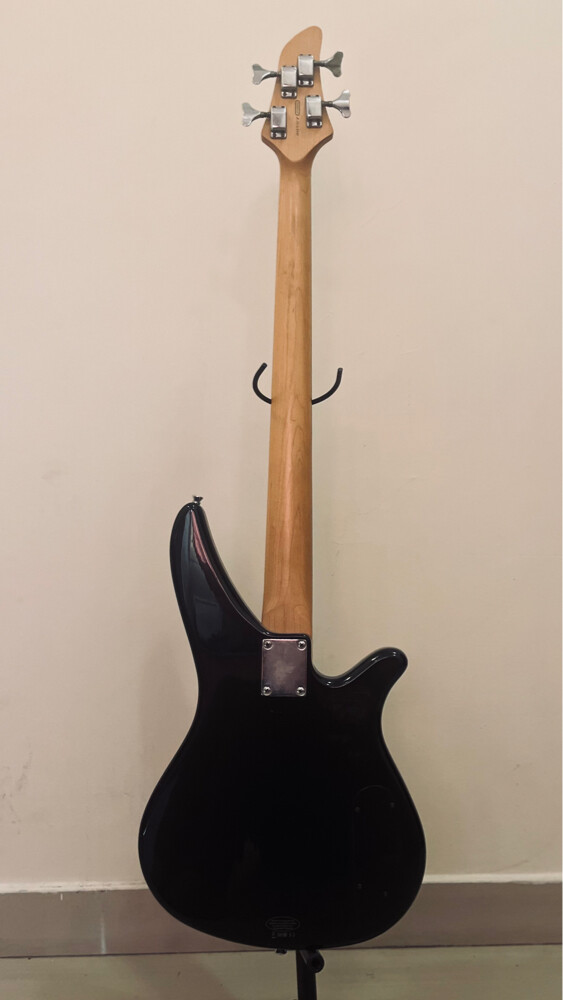 VINTAGE YAMAHA BASS GUITAR W/ STAND - 3