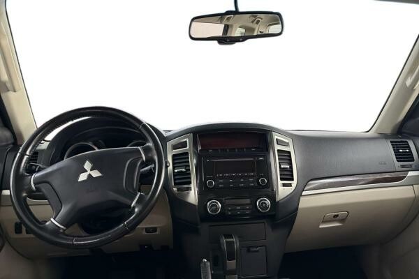 MITSUBISHI PAJERO 3L STD 2022 - 10