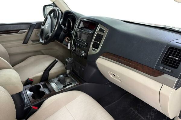 MITSUBISHI PAJERO 3L STD 2022 - 2