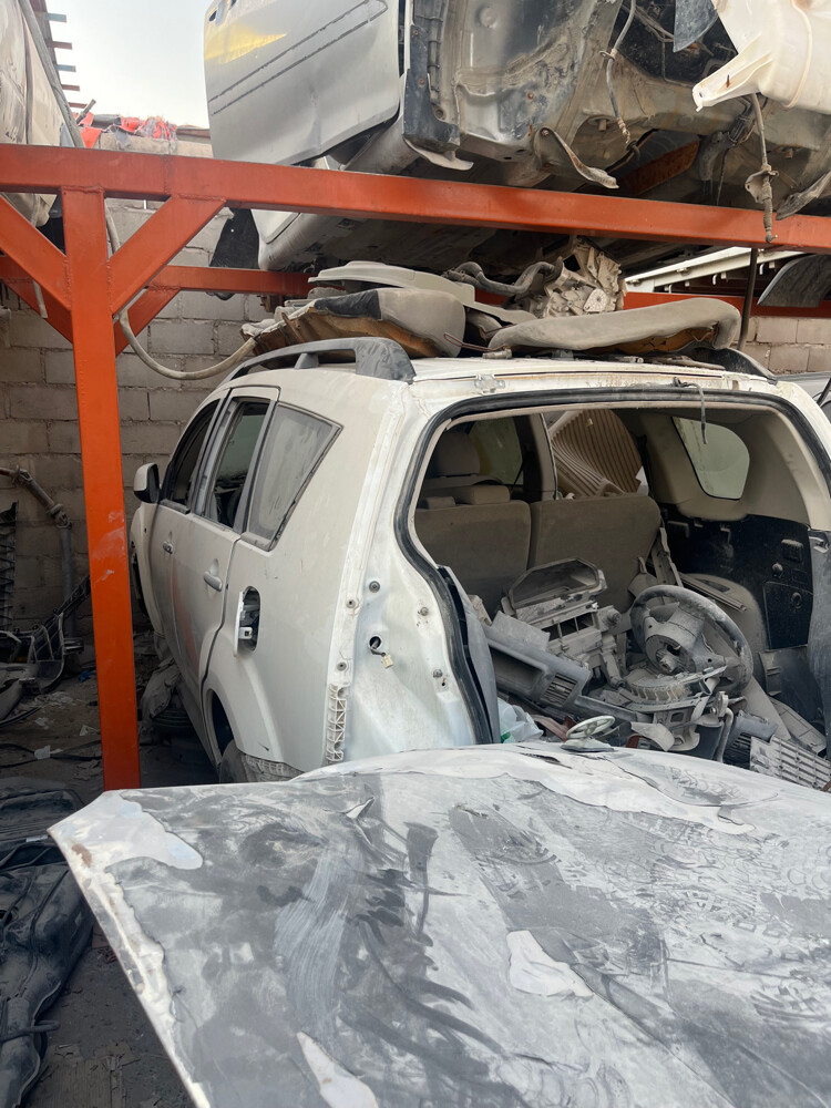 mitsubishi outlander scrap - 1