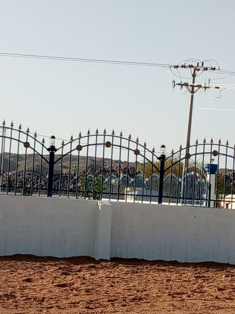 نقوم بجميع الحدادة ترتيب وتركيب ا - 2