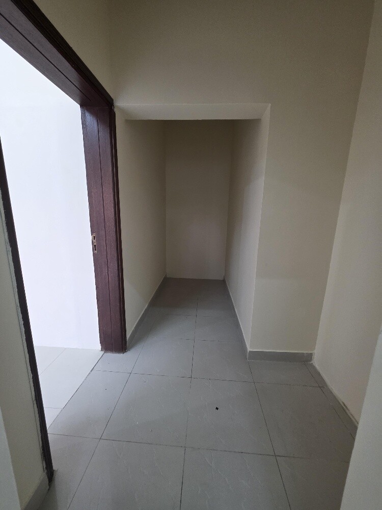 Flats for rent Khalifa City South - 5