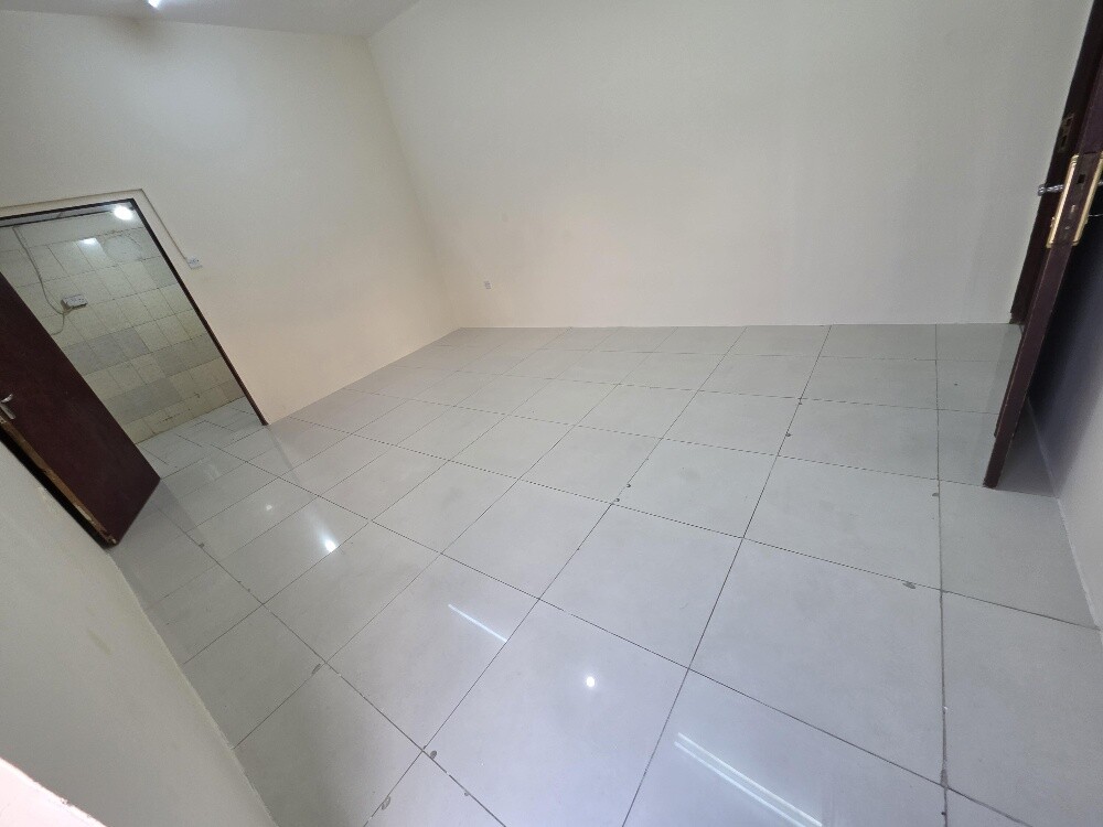 Flats for rent Khalifa City South - 2