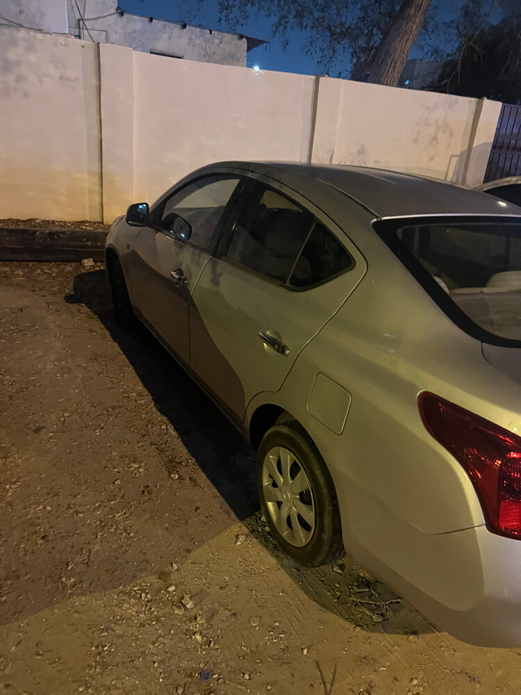 Nissan Sunny 2012 - 6