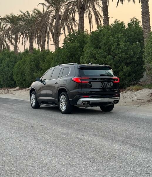 GMC Acadia Denali 2024 - 3