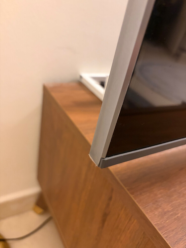 Samsung Q80D 65-Inch QLED 4K  - 2