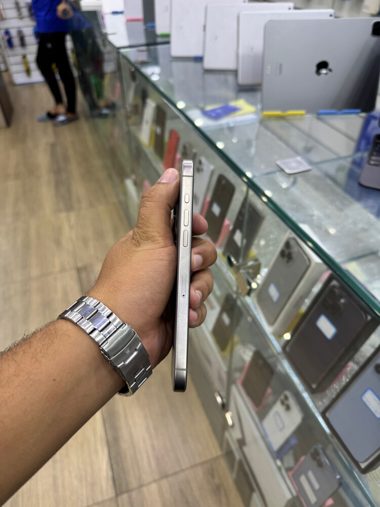 16 pro 256 GB - 8