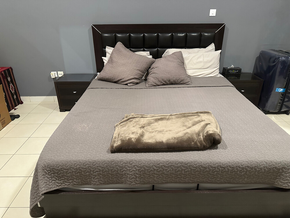 Complete Bedroom Set - 7