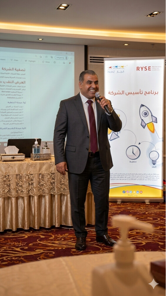 مستشار قانوني ابحث عمل /تعاون  - 3