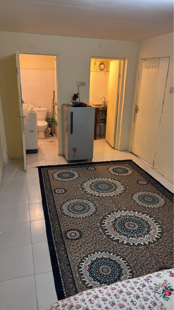 Clean room for rent - 4