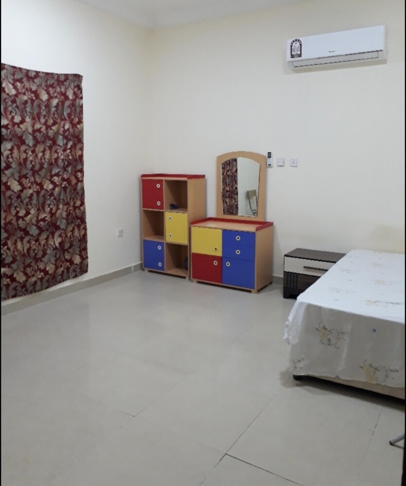 unfurnished for rent in Alkhrityat - 5