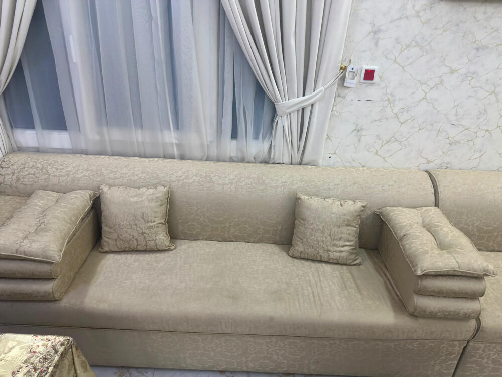 للبيع كراسي بحاله جيده - 2