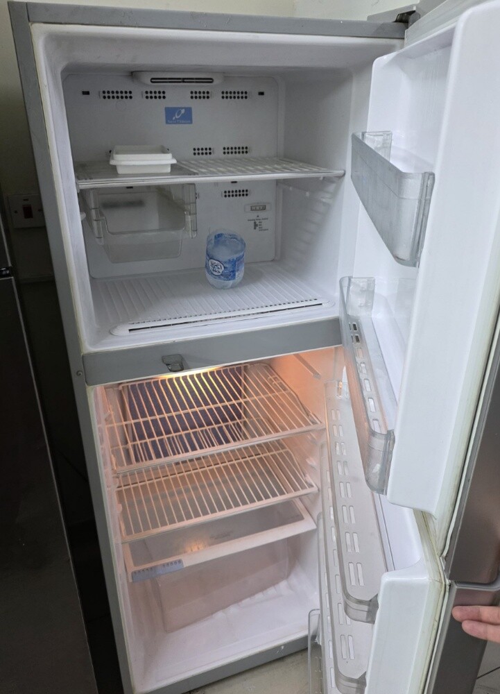 Samsung, Sharp, refrigerator - 6
