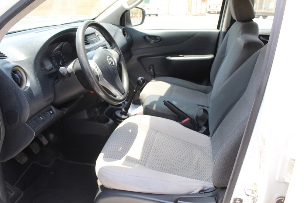 NISSAN NAVARA MANUAL 2019 - 6