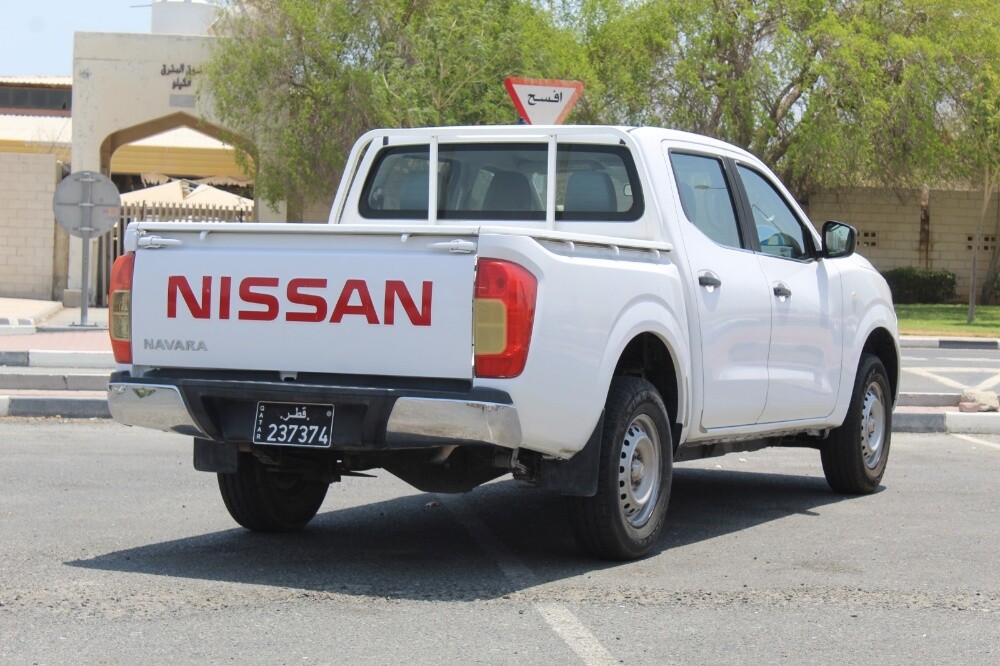NISSAN NAVARA MANUAL 2019 - 5
