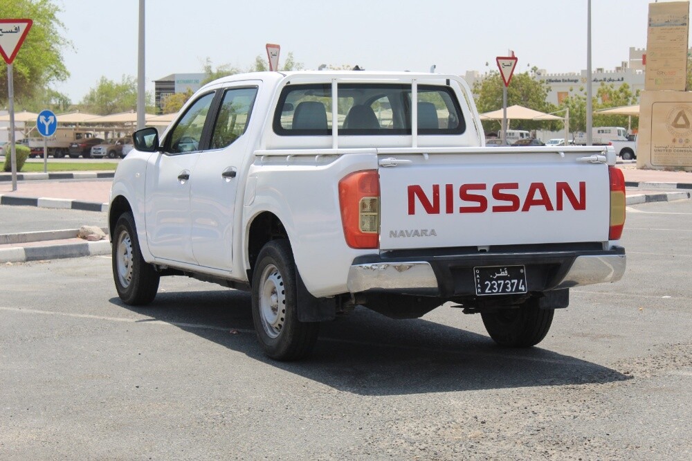 NISSAN NAVARA MANUAL 2019 - 3