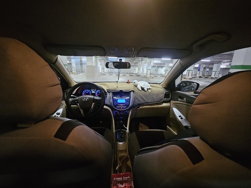Hyundai accent - 5