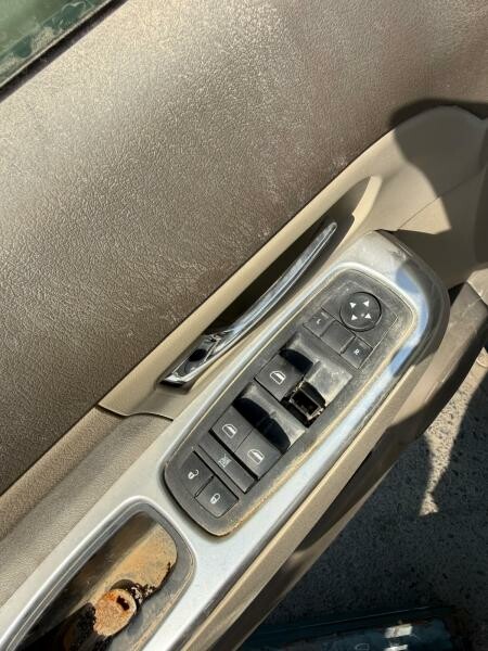 JEEP CHEROKEE 2009 V6 - 4