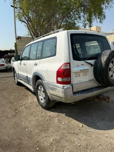 MITSUBISHI PAJERO 2009 - 8