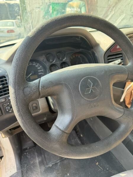 MITSUBISHI PAJERO 2009 - 11