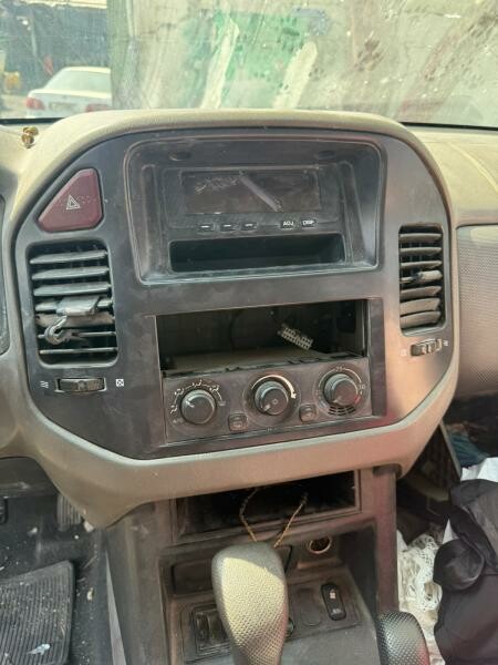 MITSUBISHI PAJERO 2009 - 12