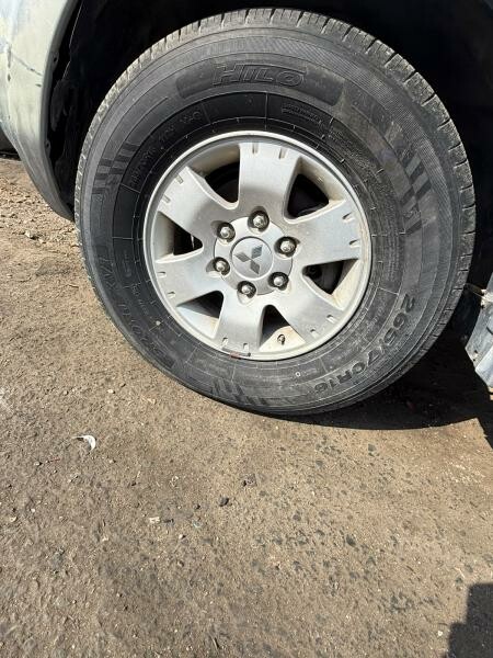 MITSUBISHI PAJERO 2009 - 7