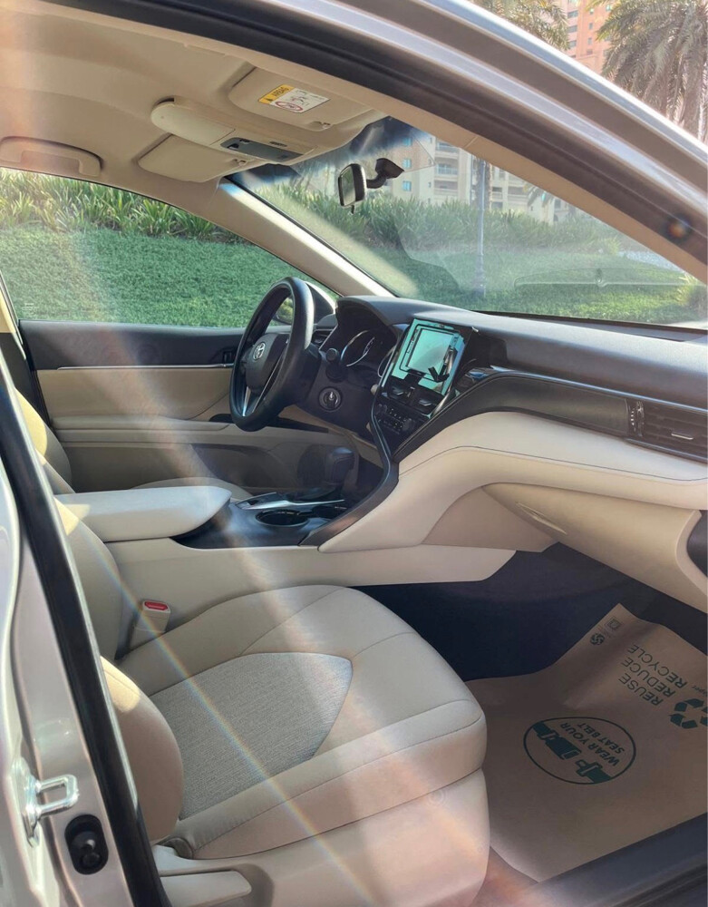 Toyota Camry LE 2023 - 5