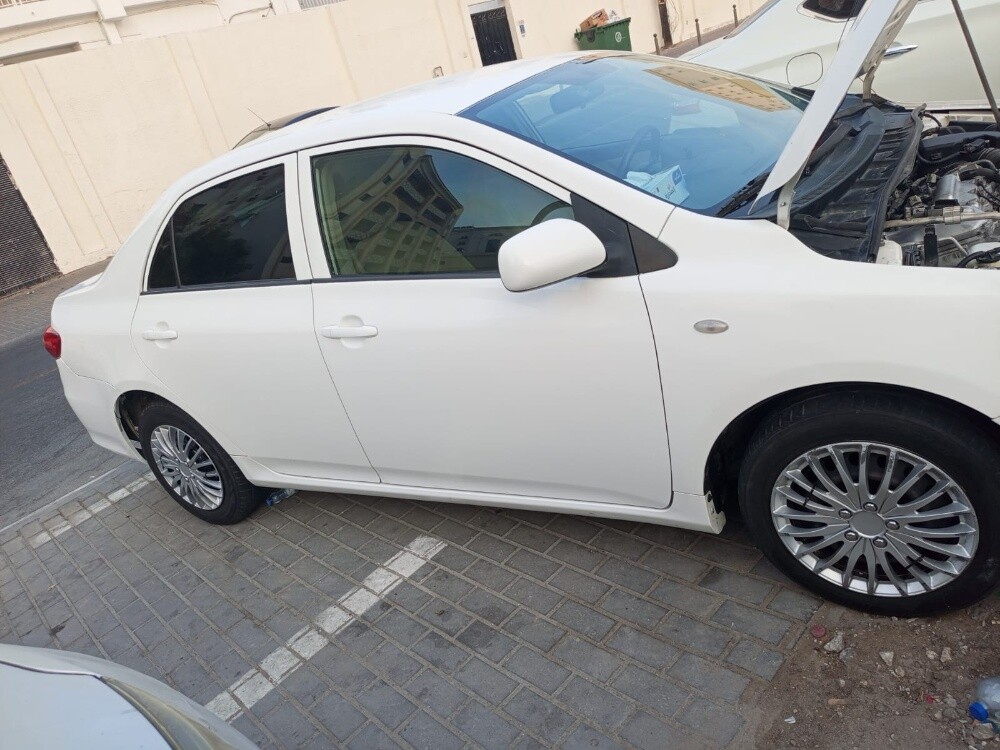 Toyota Corolla - 4