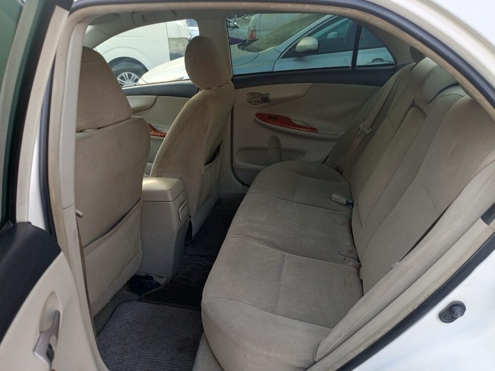 Toyota Corolla - 2