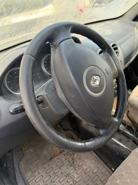 RENAULT DUSTER 2013 - 10