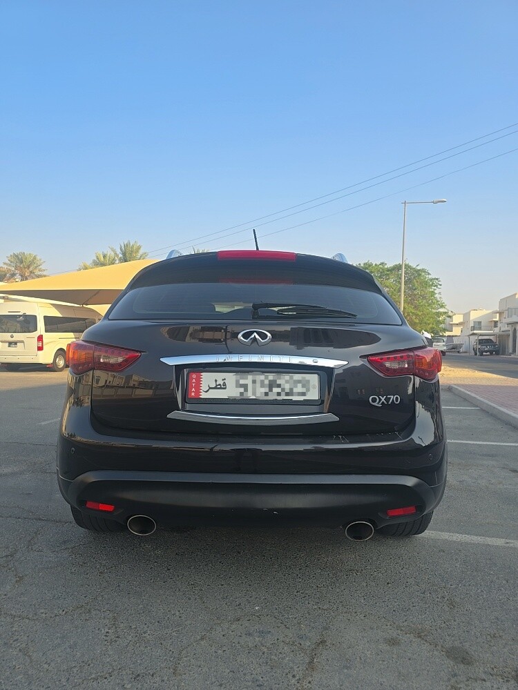 Infiniti QX70 2016 registered 2017 - 5