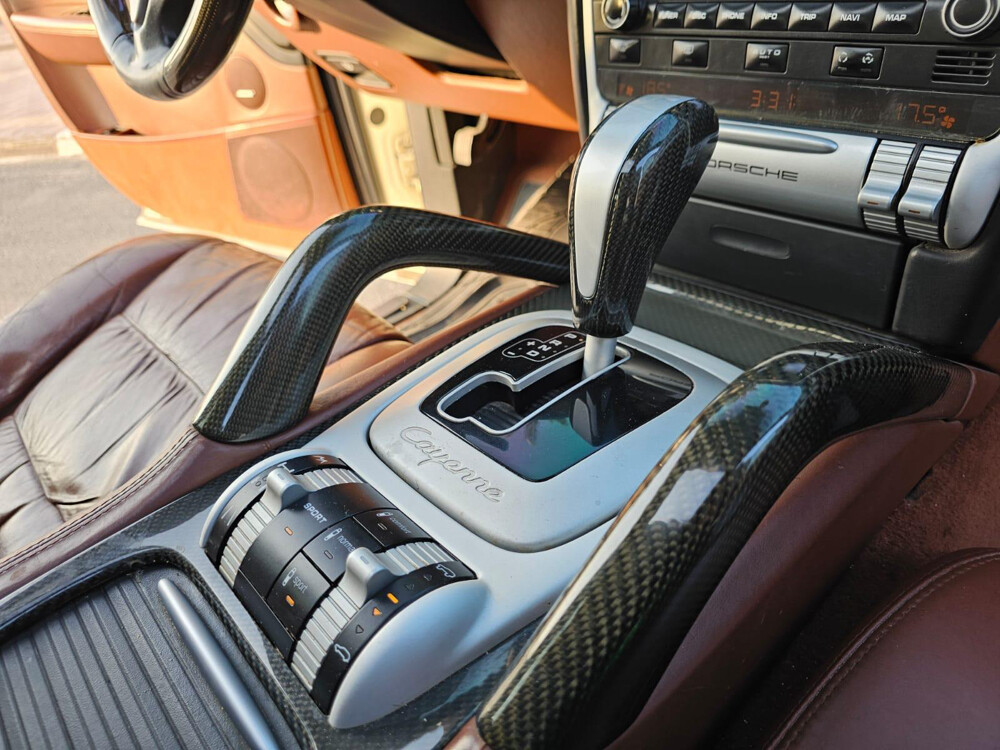 porsche cayyane turbo 4.8 tt - 13