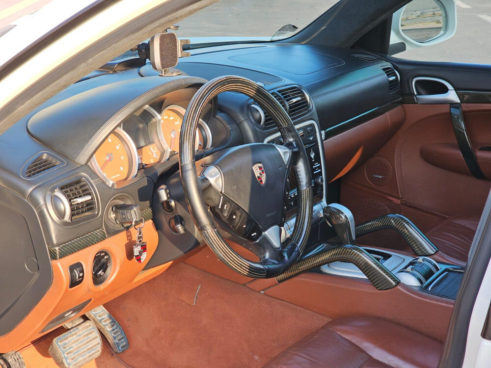 porsche cayyane turbo 4.8 tt - 6