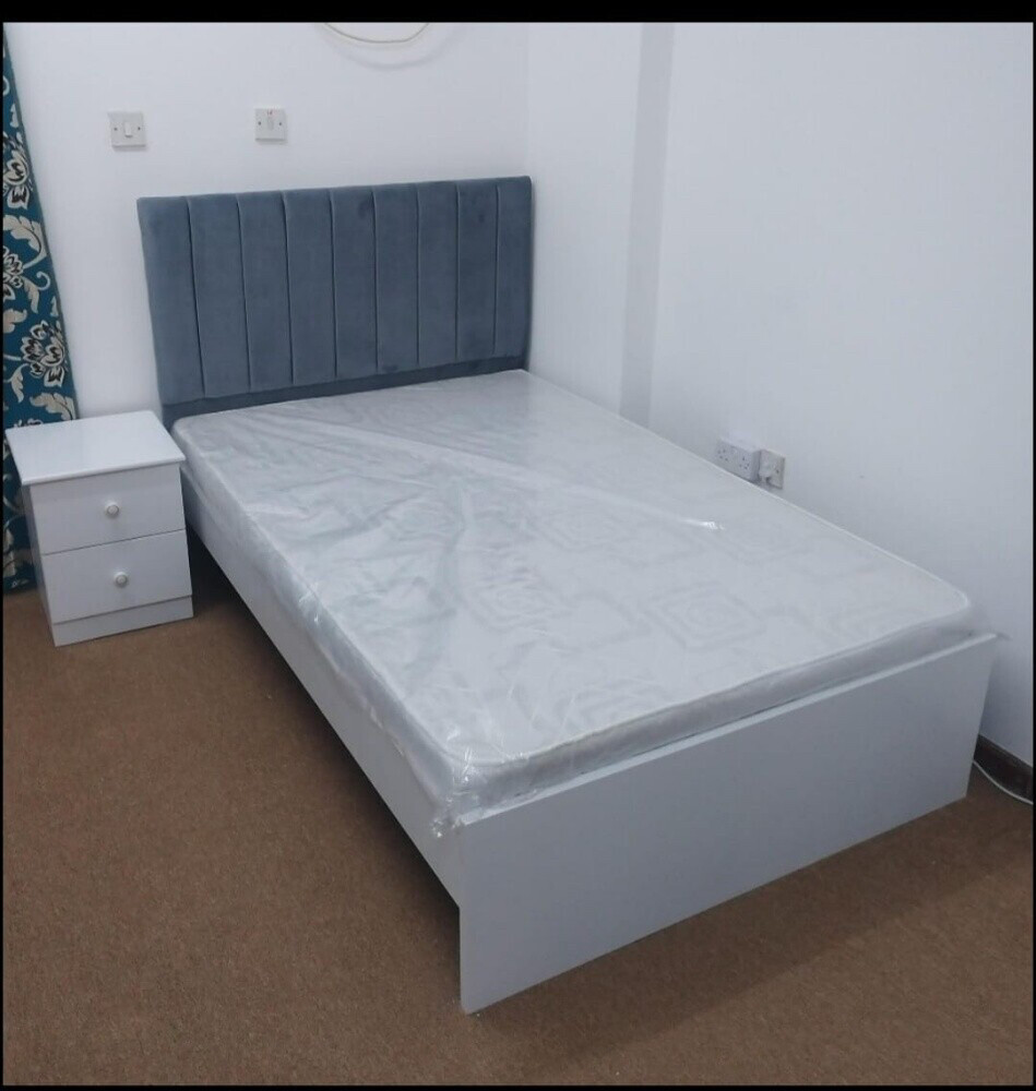 Online furniture 30408640 - 9