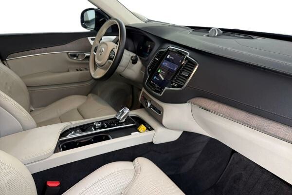VOLVO XC90 2.0L B6 2023 ULTIMATE - 2