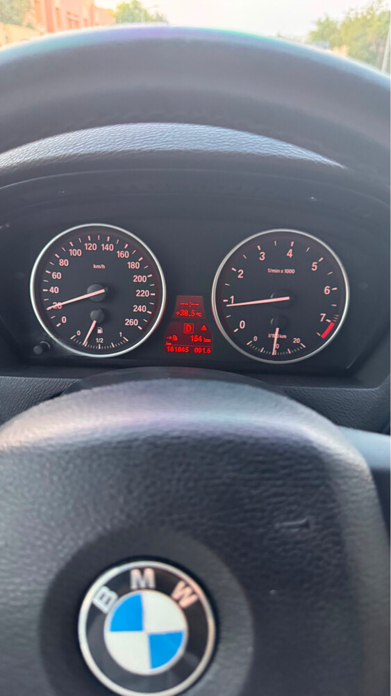 بي ام دبليو اكس ٥ جيدة جداً - 3