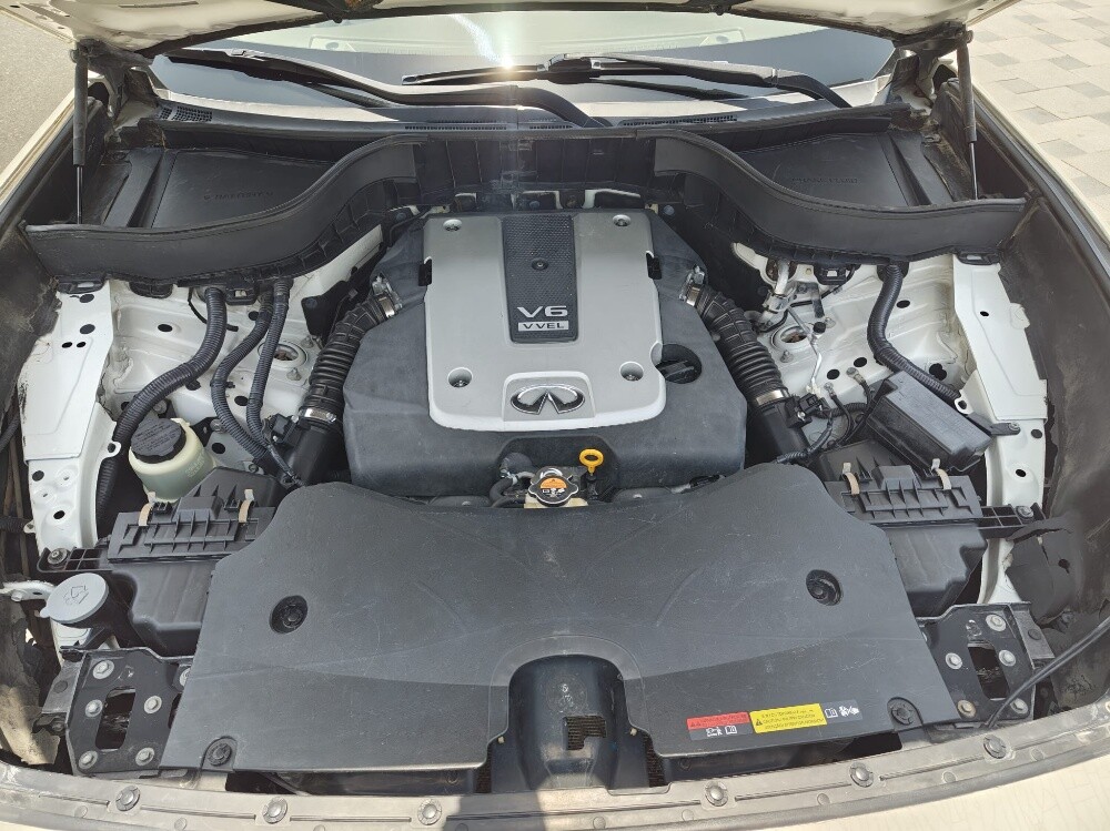 Nisan infinity QX70 - 11