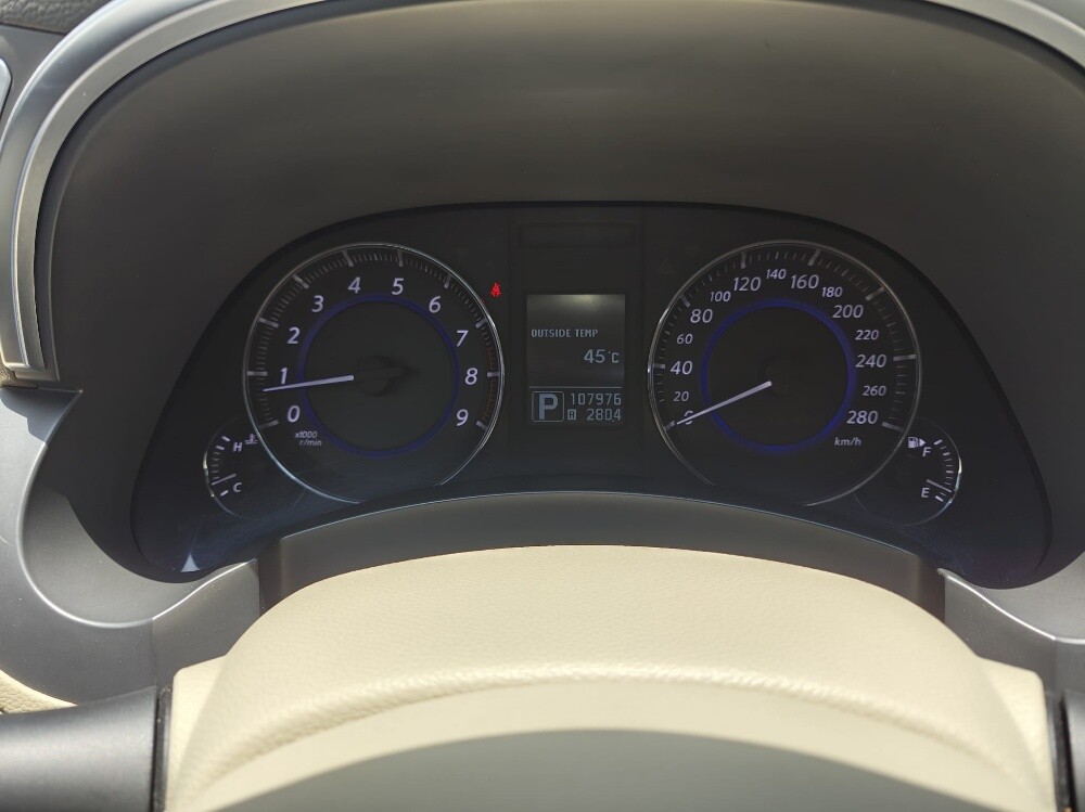 Nisan infinity QX70 - 10