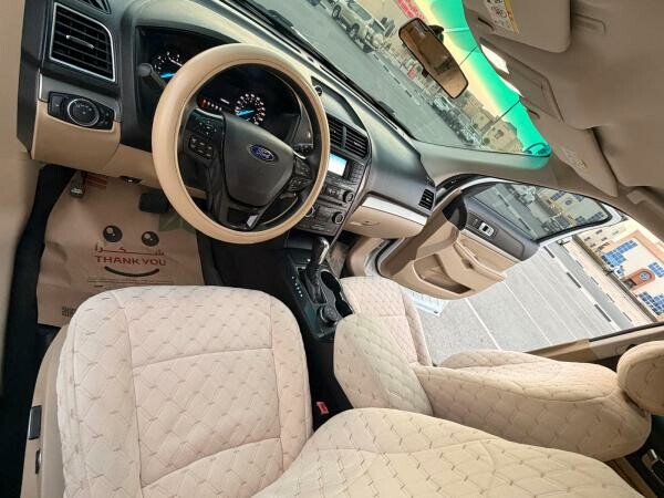 Ford Explorer Excellent condition - 13