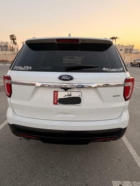 Ford Explorer Excellent condition - 1