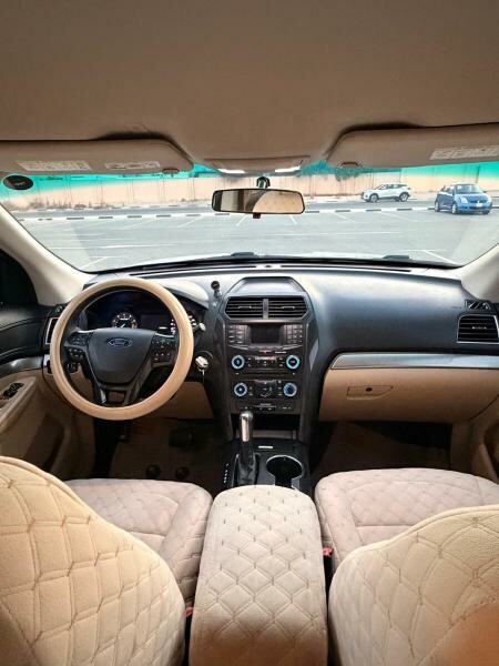 Ford Explorer Excellent condition - 10