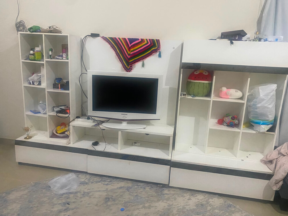اثاث شقة كامل بحالة جيدة - 1