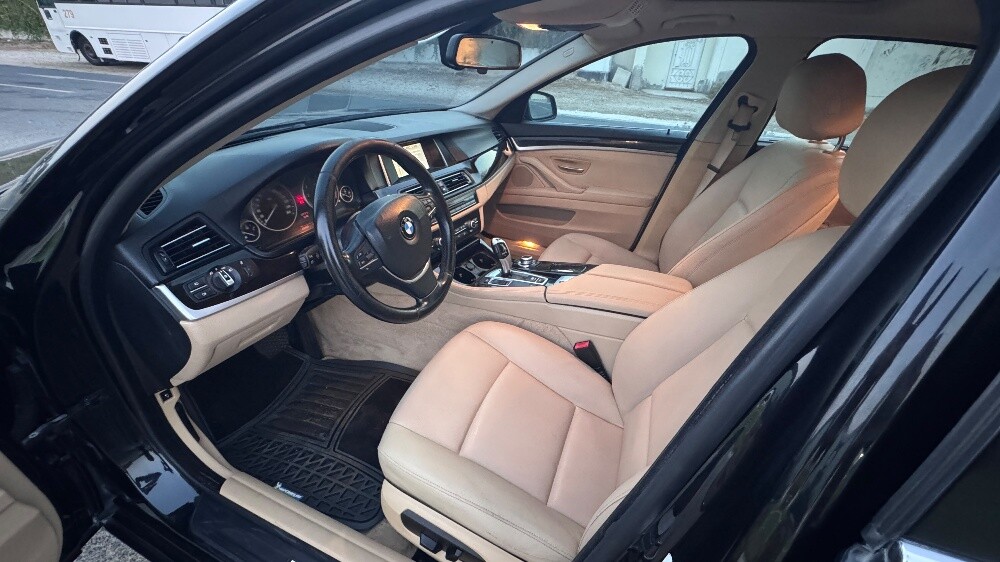 BMW 5 SERIES 2015 - 8