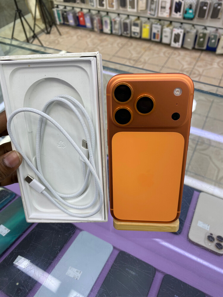 iPhone 17 pro - 1