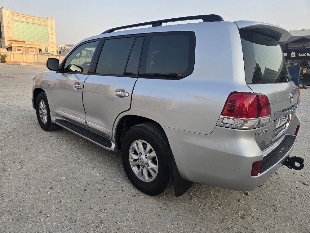 2011 Land Cruiser GXR V6 - 4
