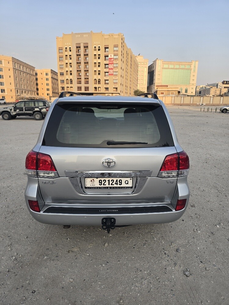 2011 Land Cruiser GXR V6 - 6